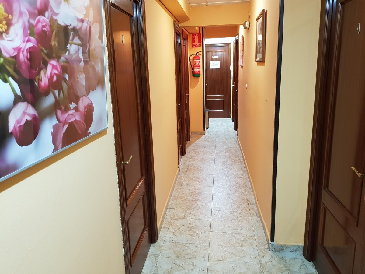 Hostal Foncalada Oviedo Eksteriør billede